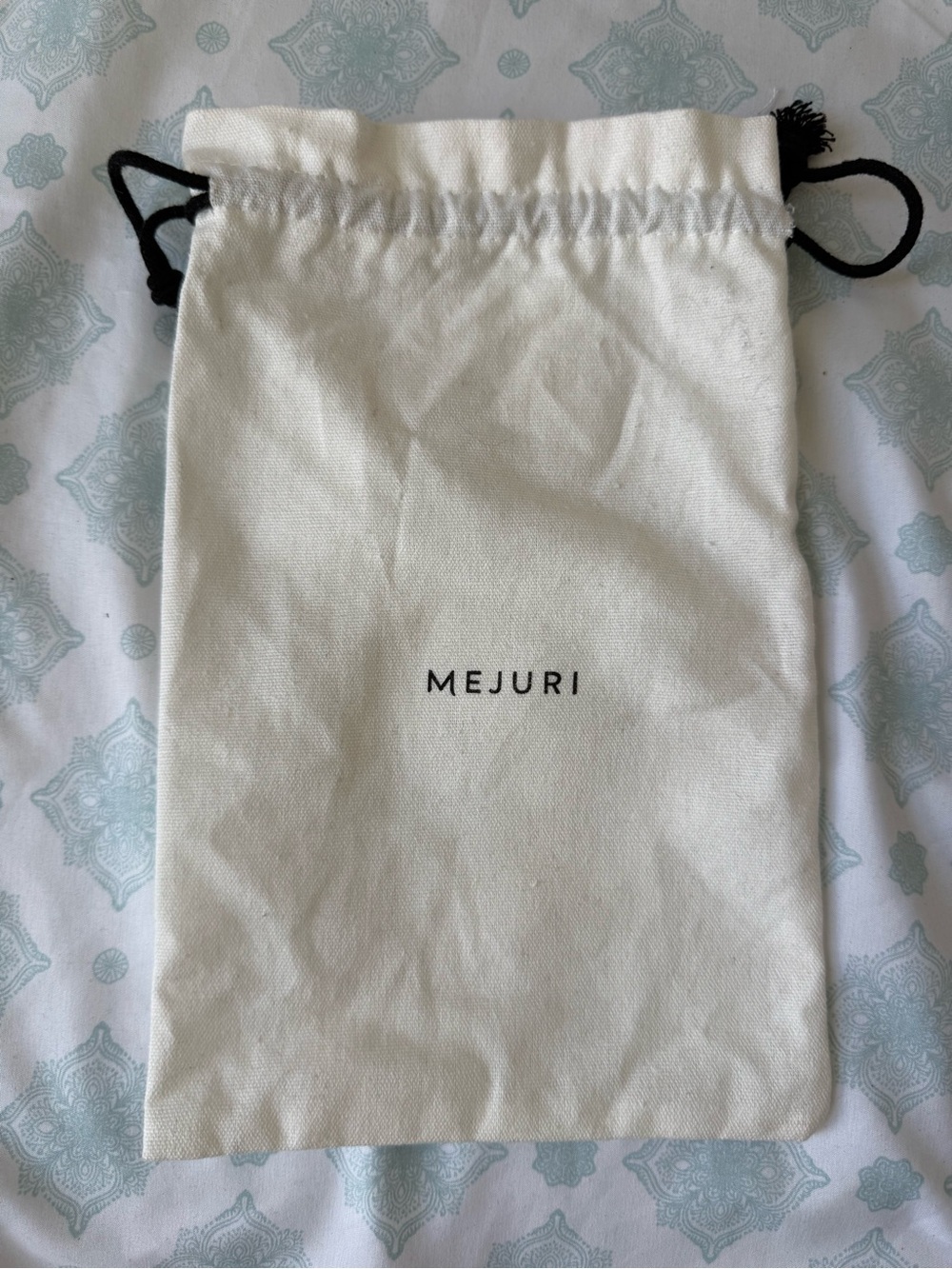 Mejuri Dust Bag